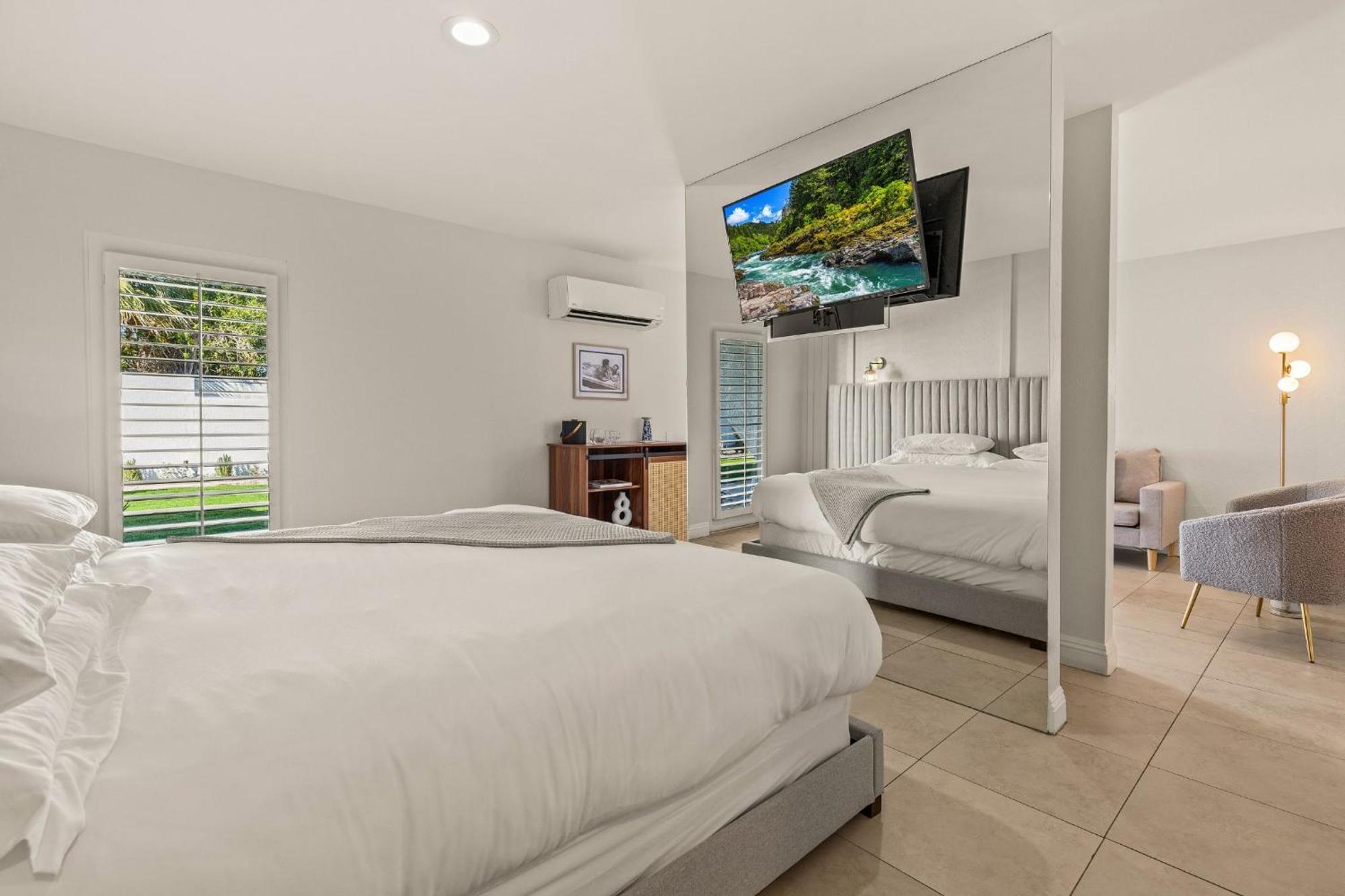 Casa Oliver Hotel & Resort - A Men'S Clothing Optional Resort In Palm Springs Buitenkant foto