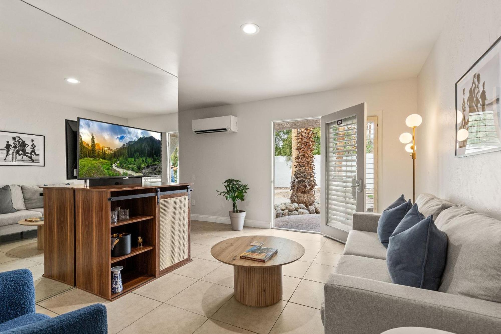 Casa Oliver Hotel & Resort - A Men'S Clothing Optional Resort In Palm Springs Buitenkant foto