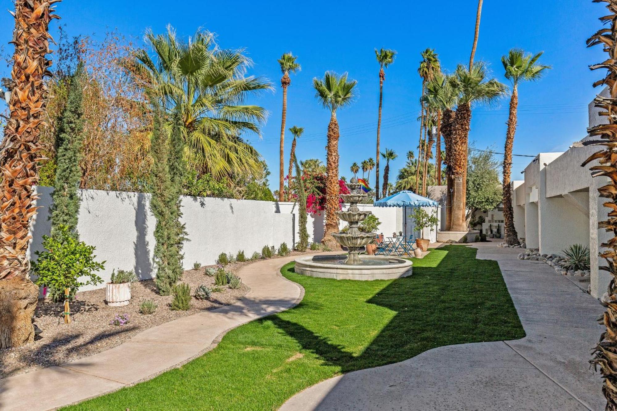 Casa Oliver Hotel & Resort - A Men'S Clothing Optional Resort In Palm Springs Buitenkant foto