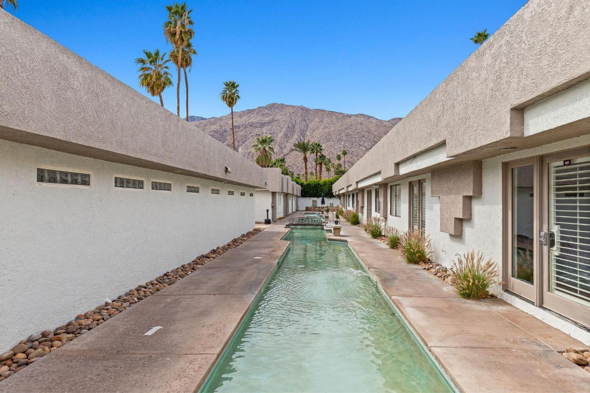 Casa Oliver Hotel & Resort - A Men'S Clothing Optional Resort In Palm Springs Buitenkant foto