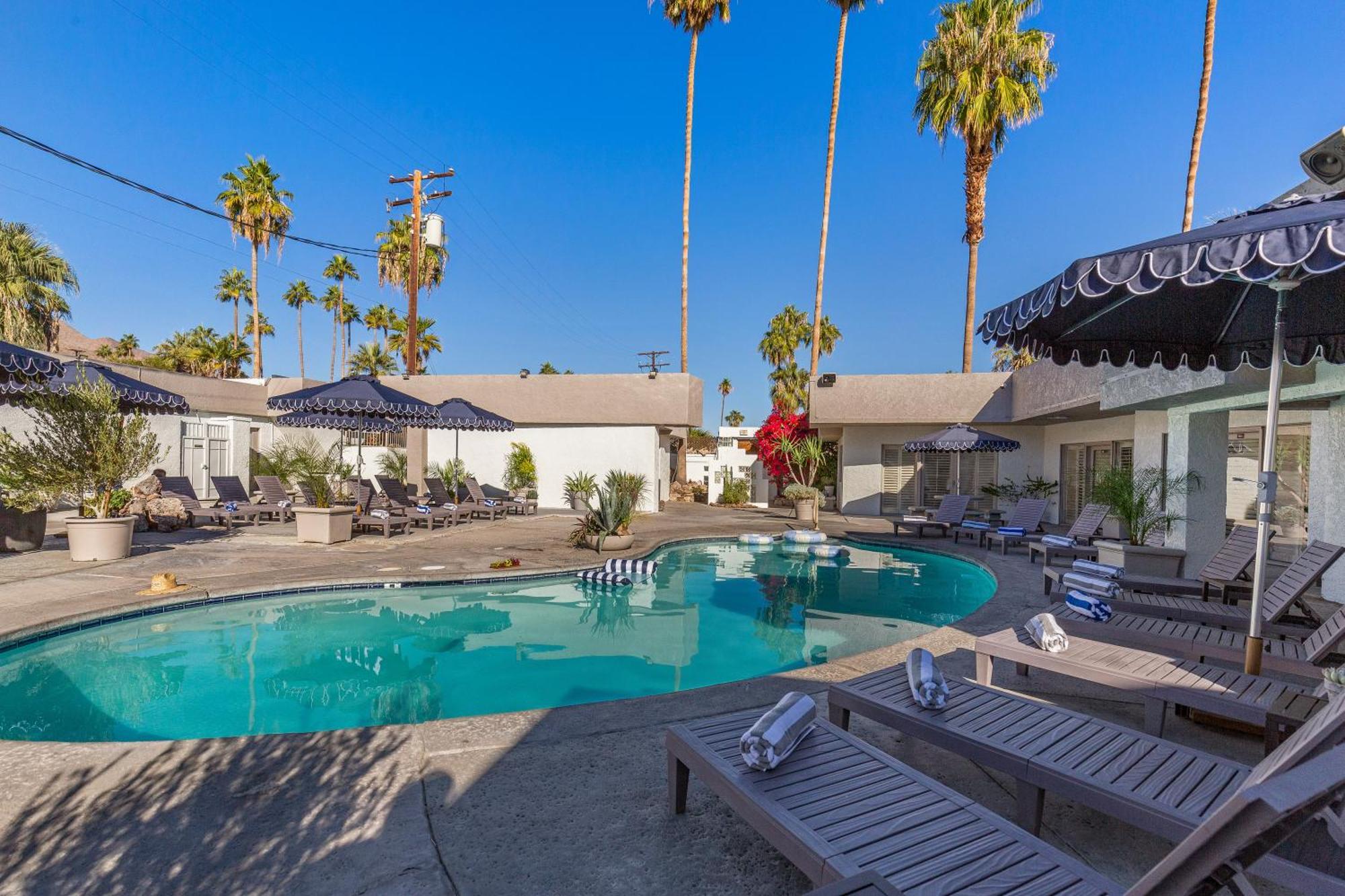 Casa Oliver Hotel & Resort - A Men'S Clothing Optional Resort In Palm Springs Buitenkant foto