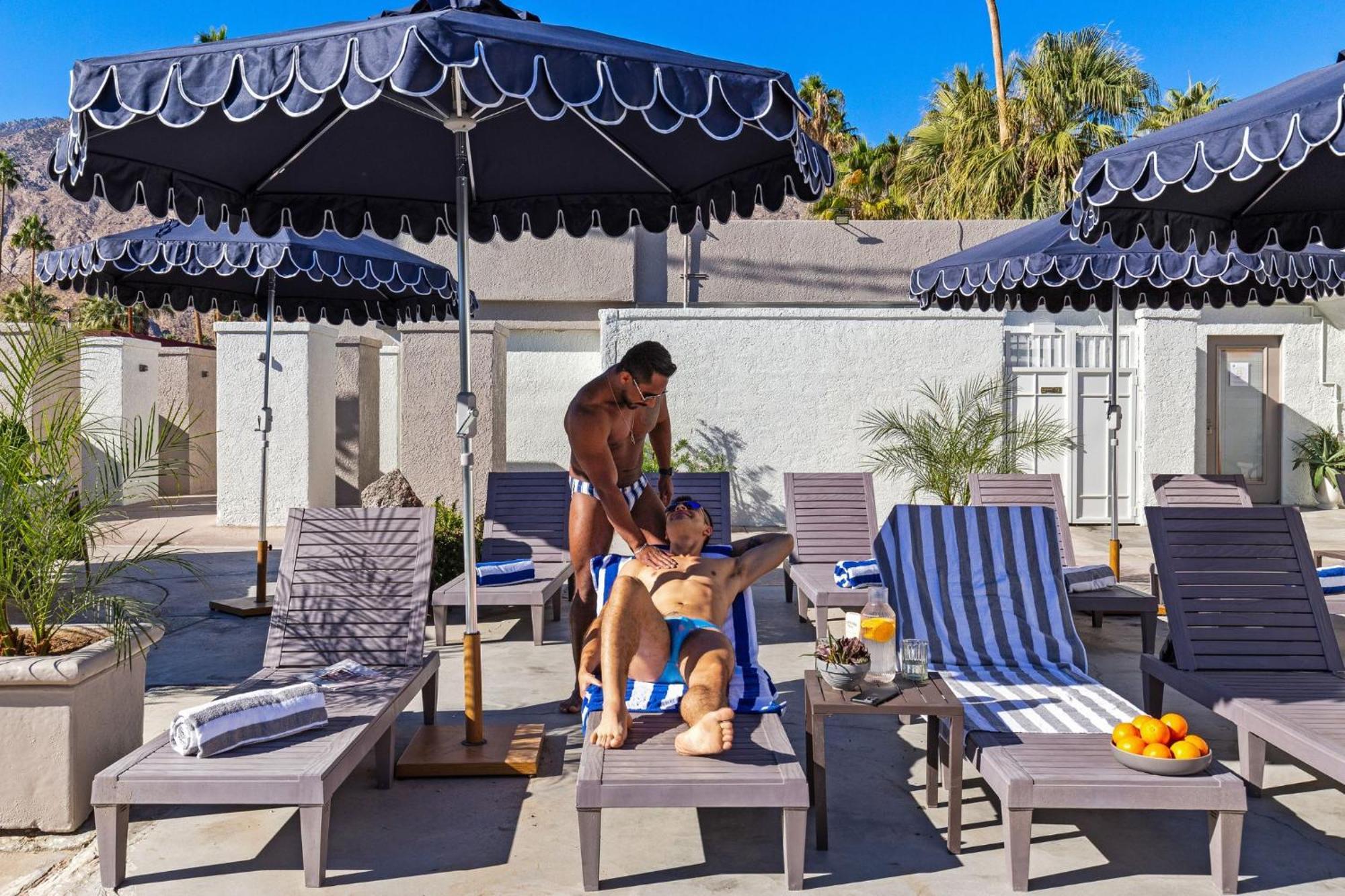 Casa Oliver Hotel & Resort - A Men'S Clothing Optional Resort In Palm Springs Buitenkant foto