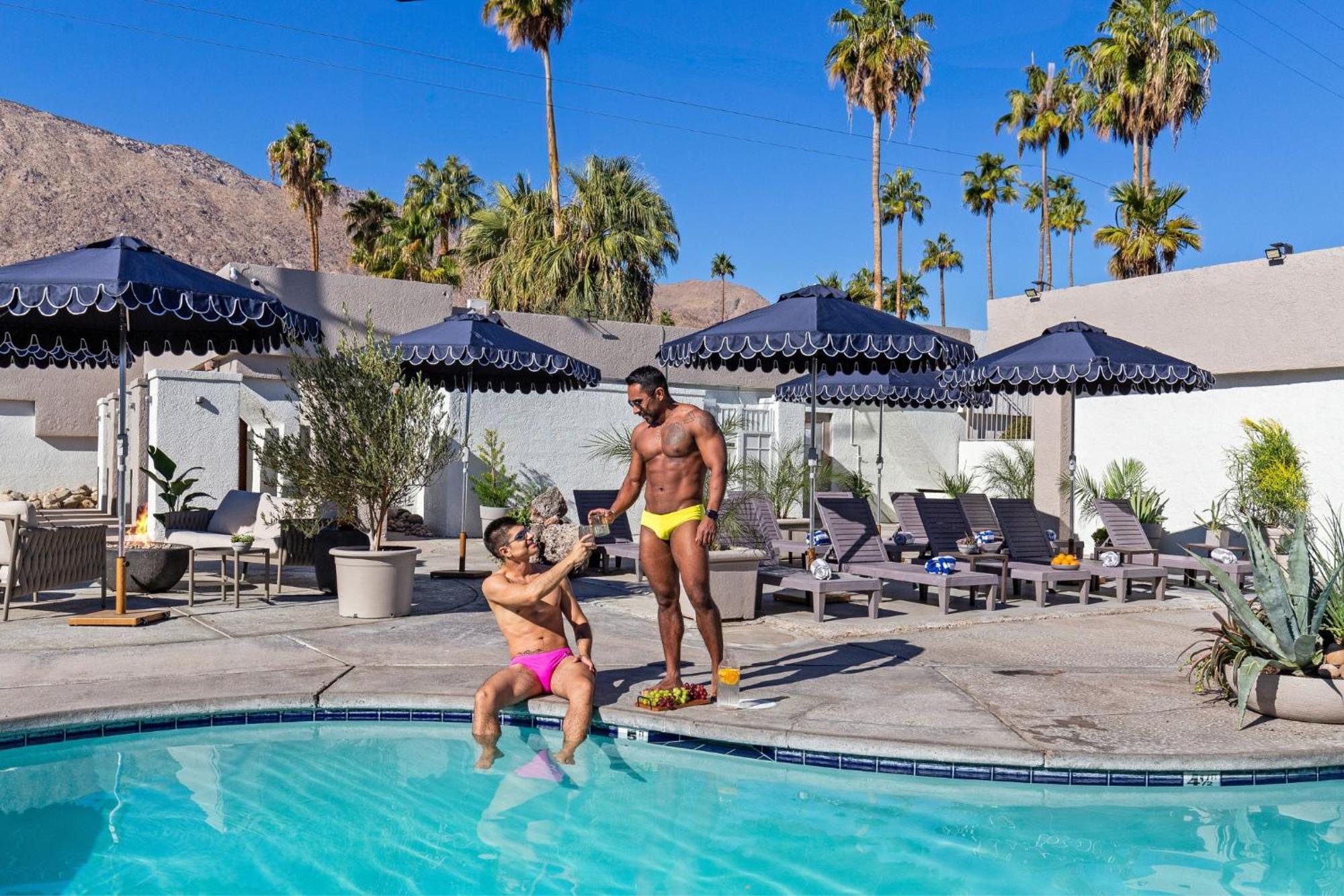 Casa Oliver Hotel & Resort - A Men'S Clothing Optional Resort In Palm Springs Buitenkant foto