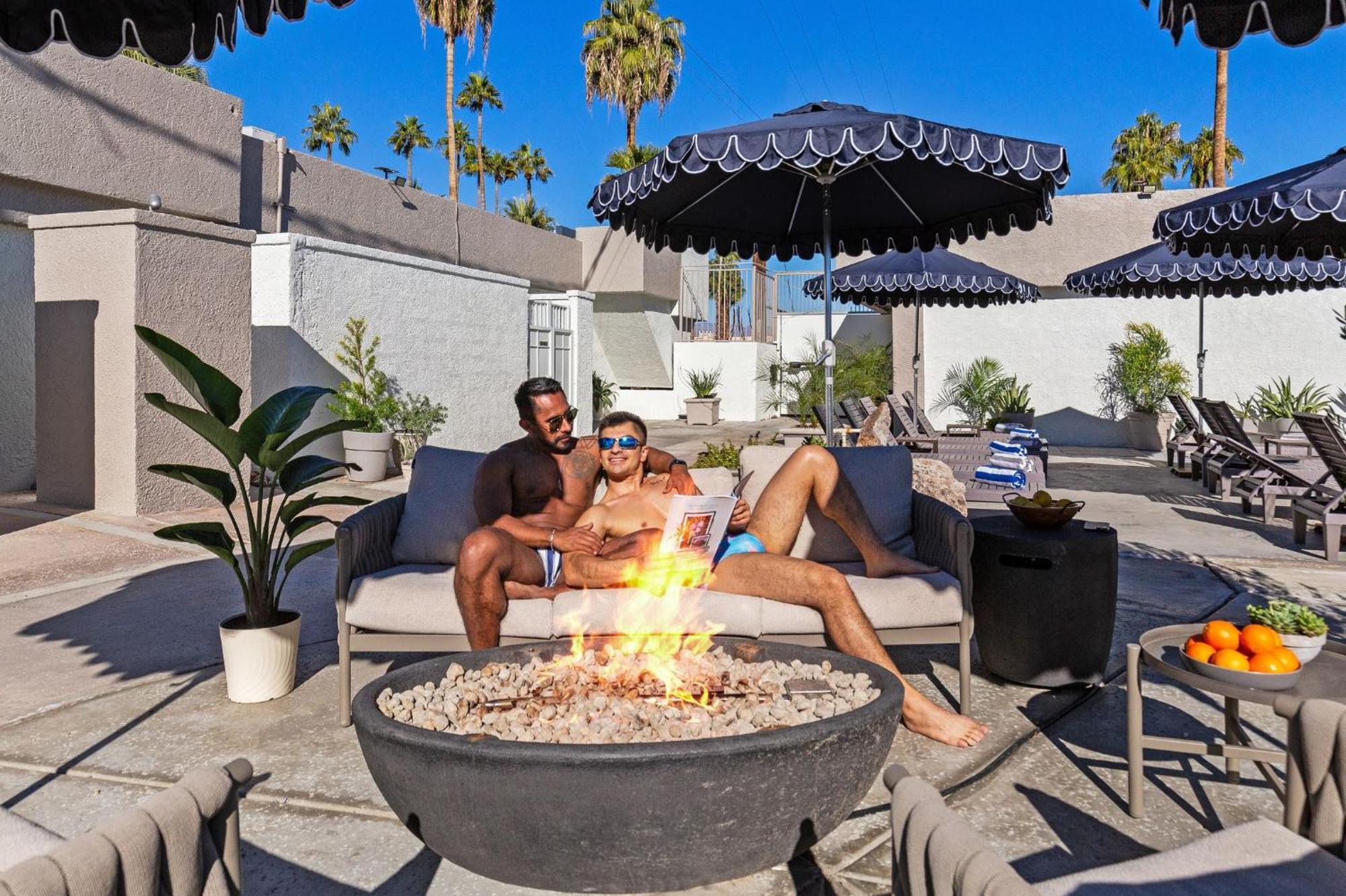 Casa Oliver Hotel & Resort - A Men'S Clothing Optional Resort In Palm Springs Buitenkant foto